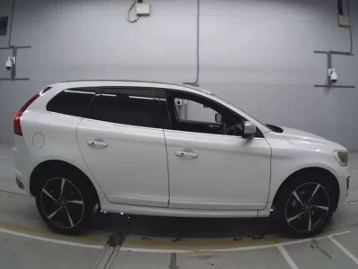 Volvo XC60  с аукциона в Японии