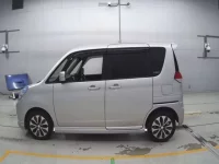 Mitsubishi DELICA D2 лот № 36177 оценка 3.5  с аукциона в Японии 3