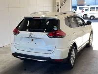 Nissan X-TRAIL лот № 3009 оценка 4  с аукциона в Японии 1