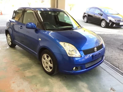 Suzuki SWIFT  с аукциона в Японии