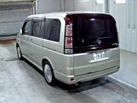 Honda STEP WAGON лот № 8199 оценка 3.5  с аукциона в Японии 1