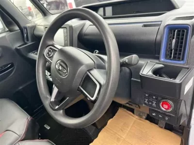 Daihatsu TANTO  с аукциона в Японии