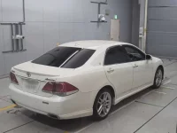 Toyota CROWN лот № 30023 оценка 3.5  с аукциона в Японии 1