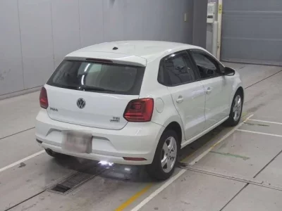 Volkswagen POLO  с аукциона в Японии