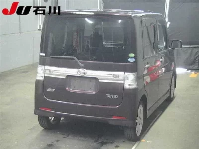 Daihatsu TANTO  с аукциона в Японии