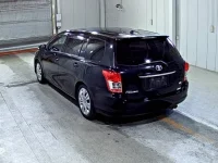 Toyota COROLLA FIELDER лот № 8213 оценка R  с аукциона в Японии 1