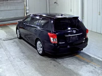 Toyota COROLLA FIELDER  с аукциона в Японии