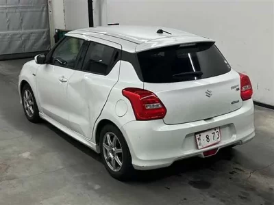 Suzuki SWIFT  с аукциона в Японии