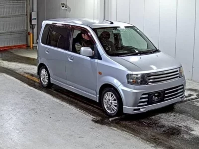 Nissan OTTI  с аукциона в Японии