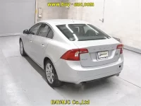 Volvo S60 лот № 60137 оценка 3.5  с аукциона в Японии 1
