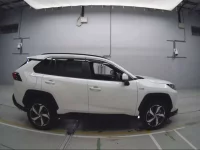 Toyota RAV4 лот № 33177 оценка 4.5  с аукциона в Японии 2
