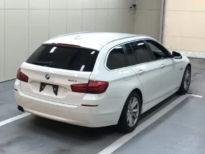 BMW 5-Series  с аукциона в Японии