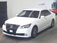 Toyota CROWN лот № 28 оценка R  с аукциона в Японии 3