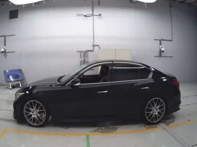 Nissan SKYLINE  с аукциона в Японии