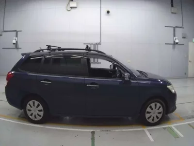 Toyota COROLLA FIELDER  с аукциона в Японии