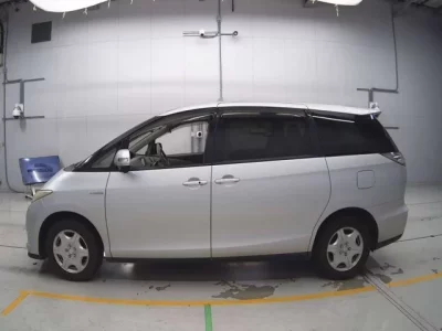 Toyota ESTIMA HYBRID  с аукциона в Японии