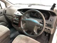 Nissan ELGRAND лот № 3705 оценка R  с аукциона в Японии 5