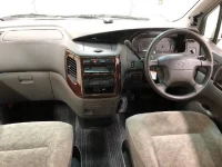 Nissan ELGRAND лот № 3705 оценка R  с аукциона в Японии 4