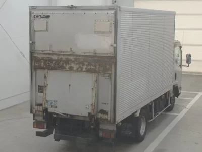 Isuzu ELF  с аукциона в Японии