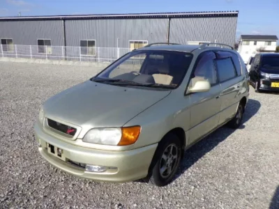Toyota IPSUM  с аукциона в Японии