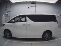 Toyota ALPHARD лот № 30067 оценка 4  с аукциона в Японии 3