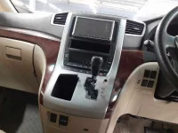 Toyota VELLFIRE лот № 30068 оценка 3.5  с аукциона в Японии 8