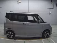 Suzuki SOLIO лот № 30066 оценка 3.5  с аукциона в Японии 2