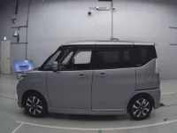 Suzuki SOLIO лот № 30066 оценка 3.5  с аукциона в Японии 3