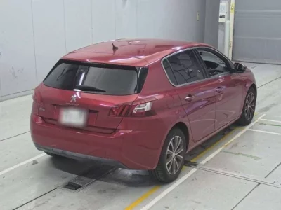 Peugeot 308  с аукциона в Японии