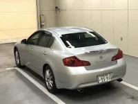 Nissan SKYLINE лот № 6806 оценка 4  с аукциона в Японии 1