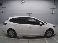 Toyota COROLLA TOURING лот № 30078 оценка 4.5  с аукциона в Японии 2