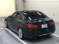 BMW 3-Series лот № 5603 оценка 4  с аукциона в Японии 1