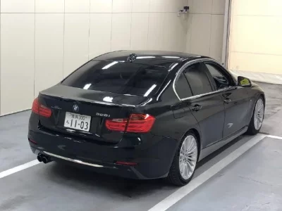 BMW 3-Series  с аукциона в Японии