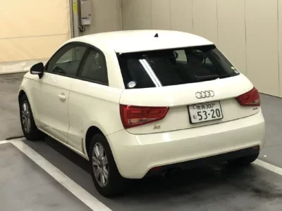 Audi A1  с аукциона в Японии