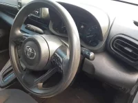 Toyota YARIS лот № 30092 оценка 3.5  с аукциона в Японии 6