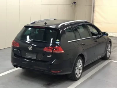 Volkswagen GOLF VARIANT  с аукциона в Японии