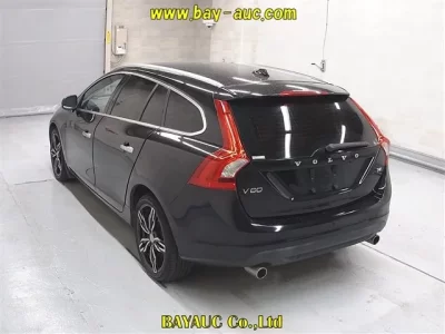Volvo V60  с аукциона в Японии