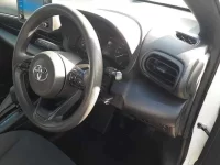 Toyota YARIS лот № 30098 оценка R  с аукциона в Японии 6