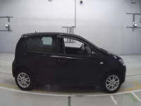 Volkswagen UP лот № 90219 оценка 4  с аукциона в Японии 2