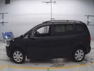 Volkswagen GOLF TOURAN  с аукциона в Японии