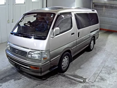 Toyota HIACE  с аукциона в Японии