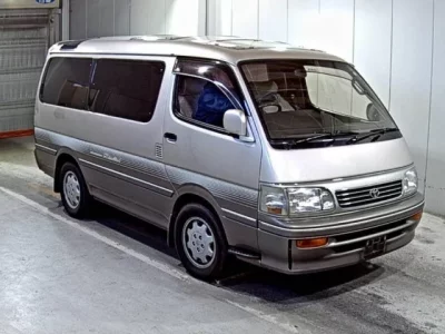 Toyota HIACE  с аукциона в Японии