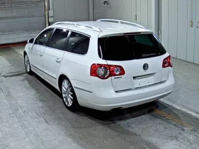 Volkswagen PASSAT VARIANT  с аукциона в Японии