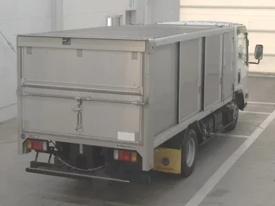 Isuzu ELF  с аукциона в Японии