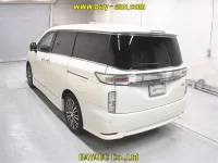 Nissan ELGRAND лот № 60206 оценка 4.5  с аукциона в Японии 1