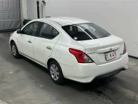 Nissan TIIDA LATIO лот № 60057 оценка 4  с аукциона в Японии 1