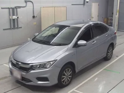 Honda GRACE  с аукциона в Японии