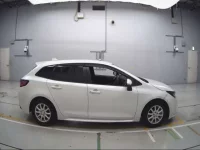 Toyota COROLLA TOURING лот № 30127 оценка 3.5  с аукциона в Японии 2