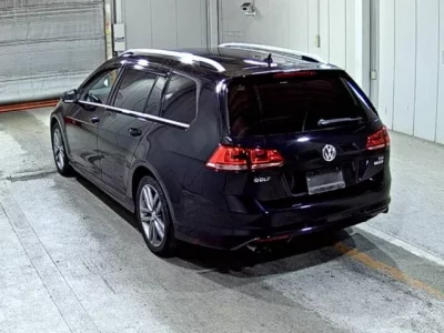 Volkswagen GOLF VARIANT