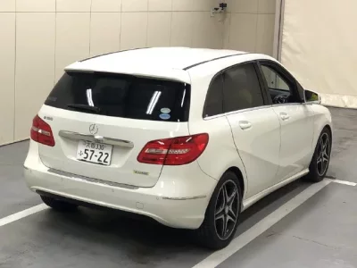 Mercedes-Benz B CLASS